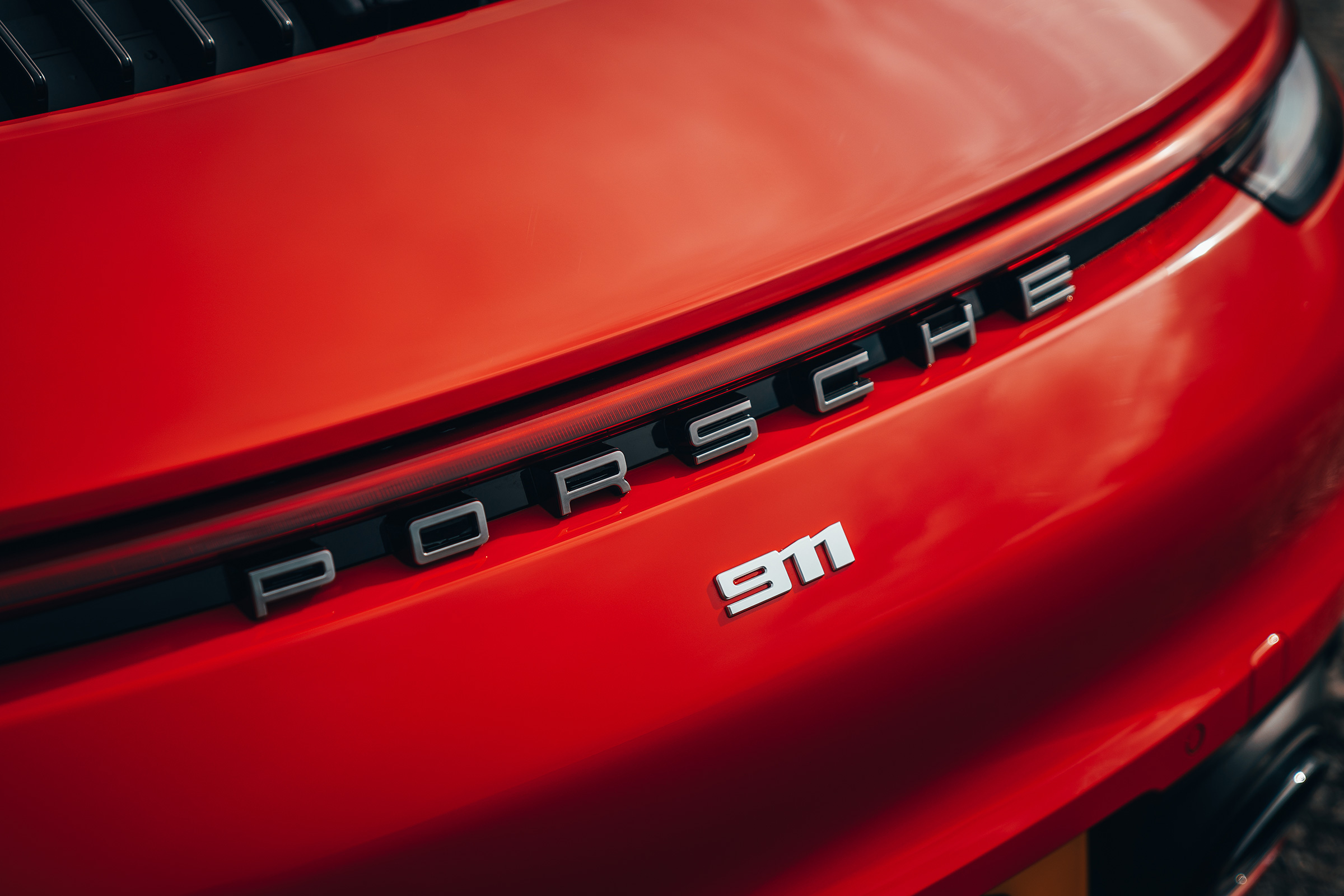 Porsche 911 Carrera S - rear badge