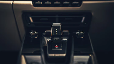 Porsche 911 Carrera S - gearstick