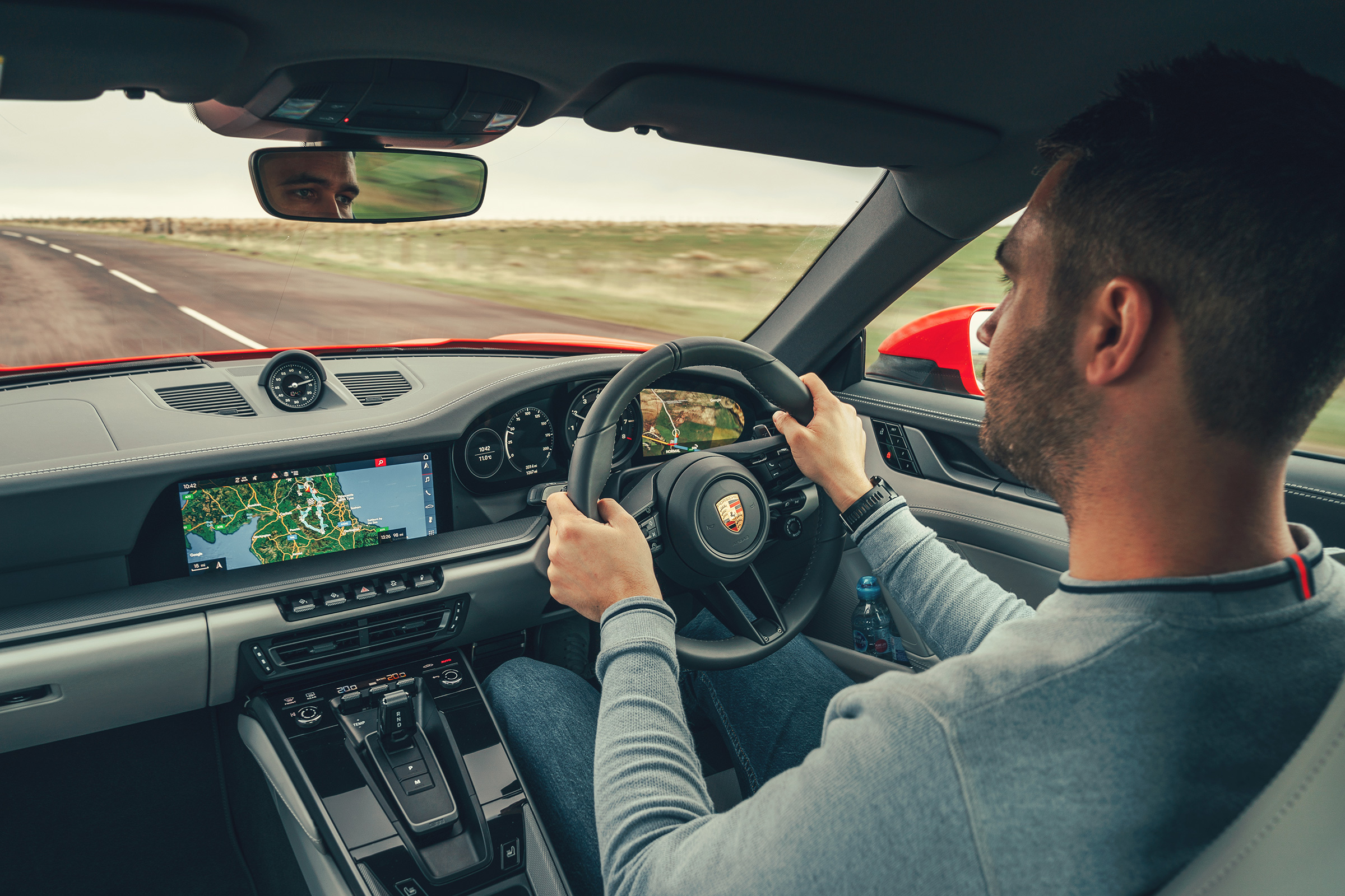 Porsche 911 Carrera S - Rich driving