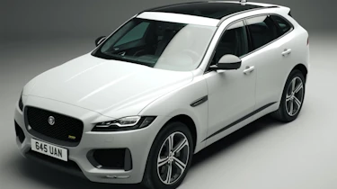 Jaguar F-Pace 300 Sport - front