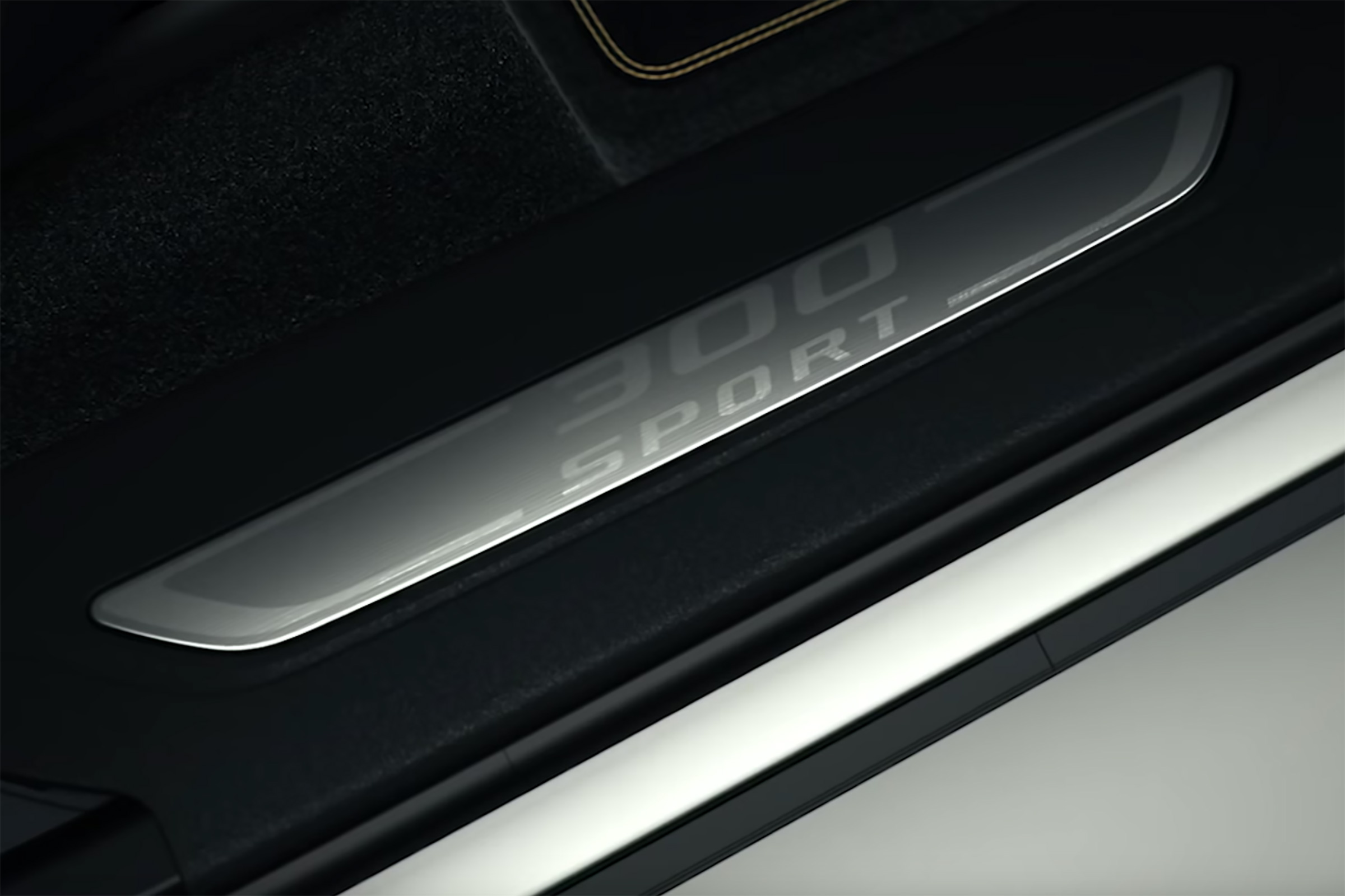 Jaguar F-Pace 300 Sport - doorsill