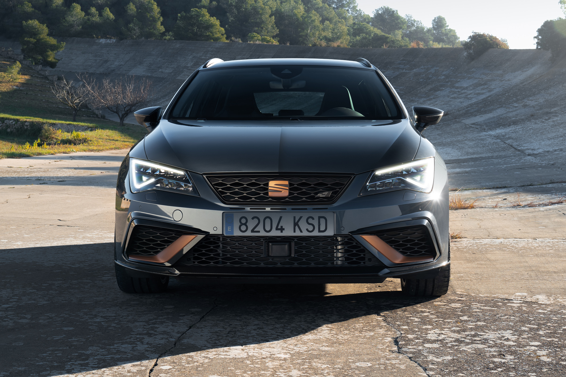 SEAT Leon Cupra R ST - front static