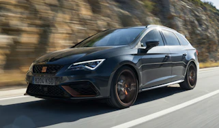 SEAT Leon Cupra R ST - front tracking