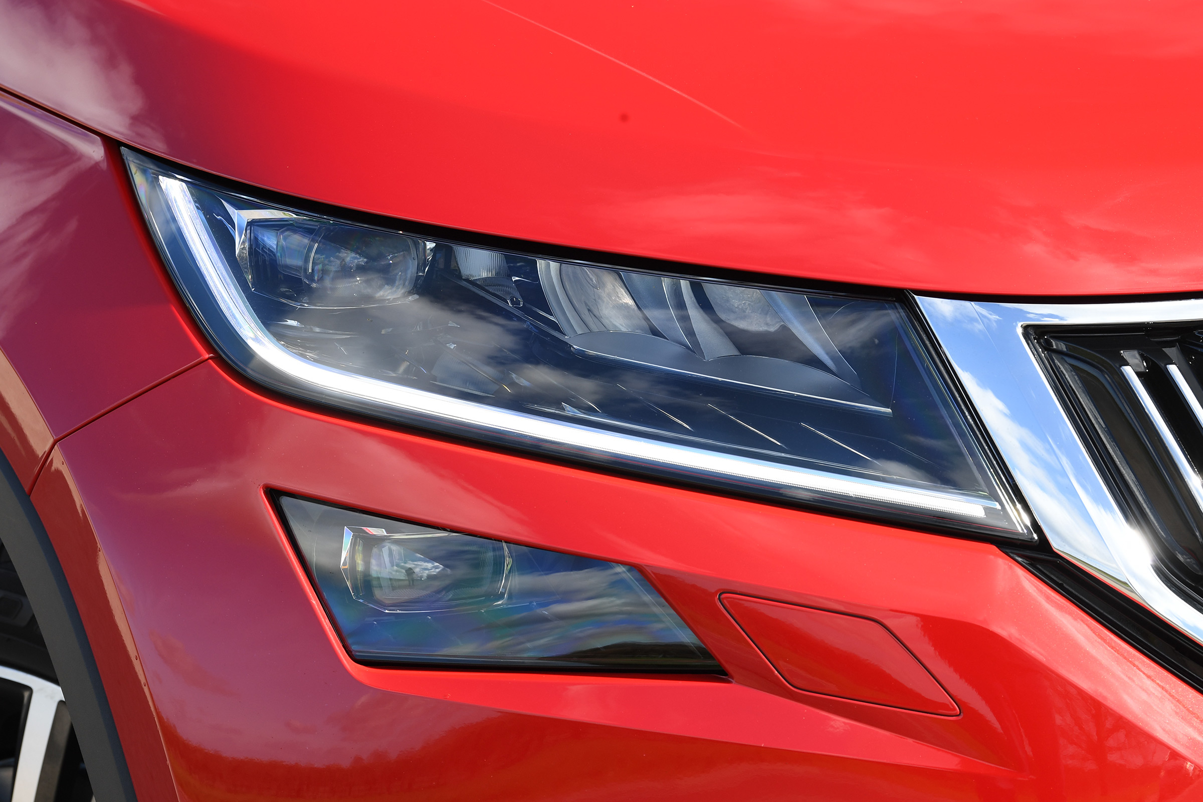 skoda kodiaq l&amp;k headlight