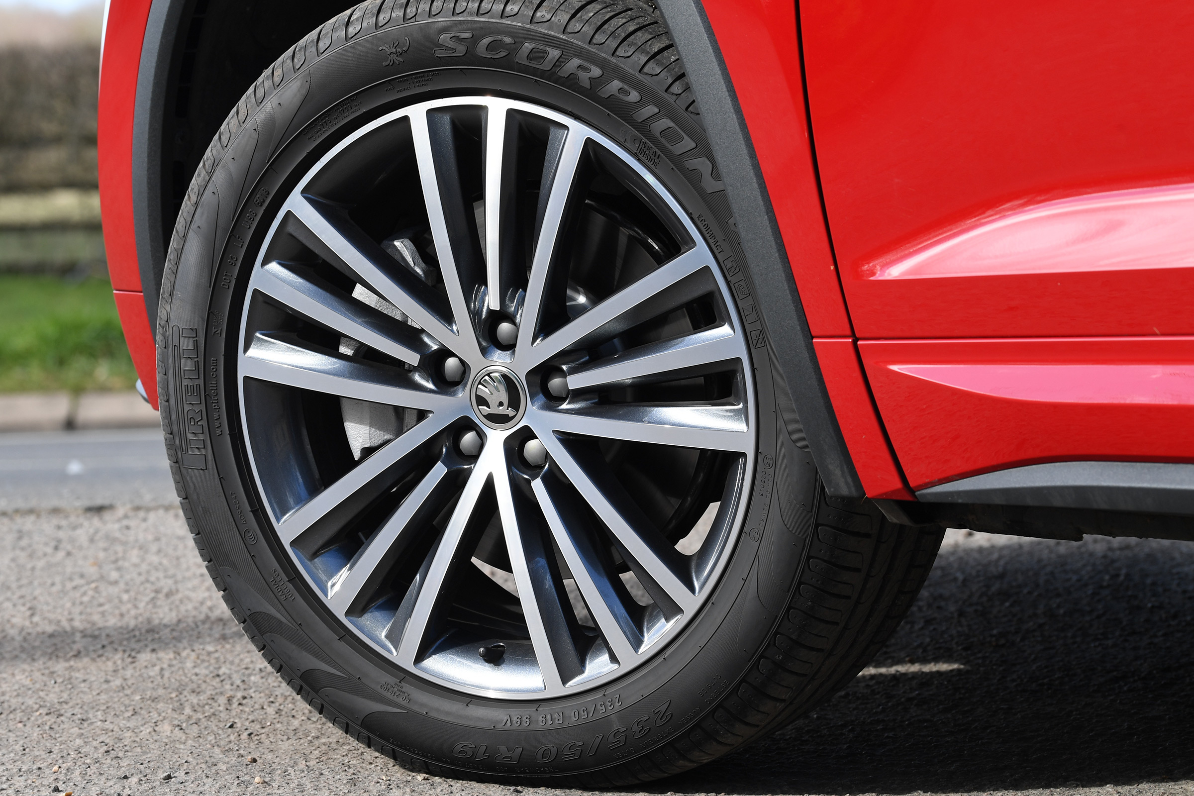 skoda kodiaq l&amp;k alloy wheel