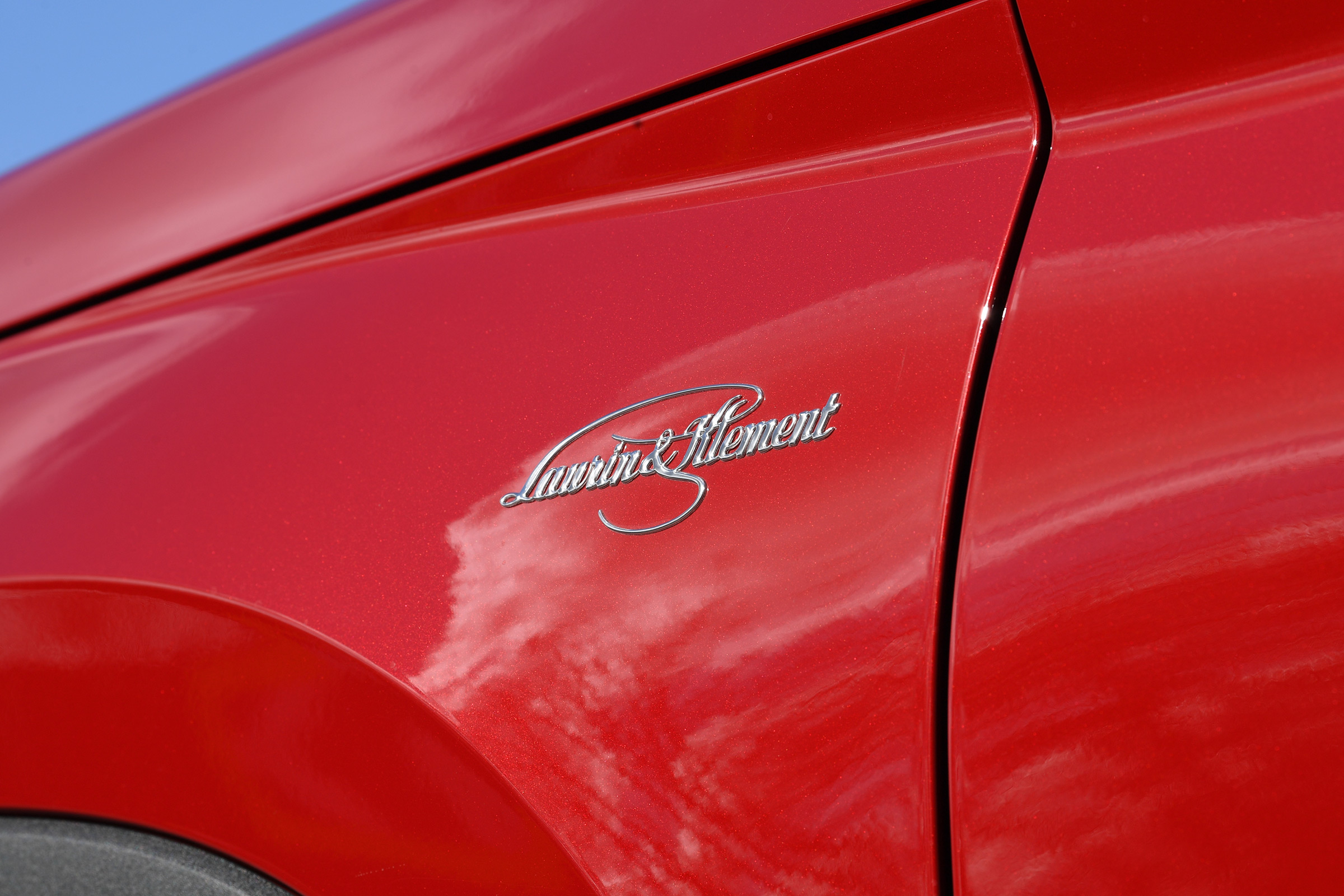 skoda kodiaq l&amp;k badge