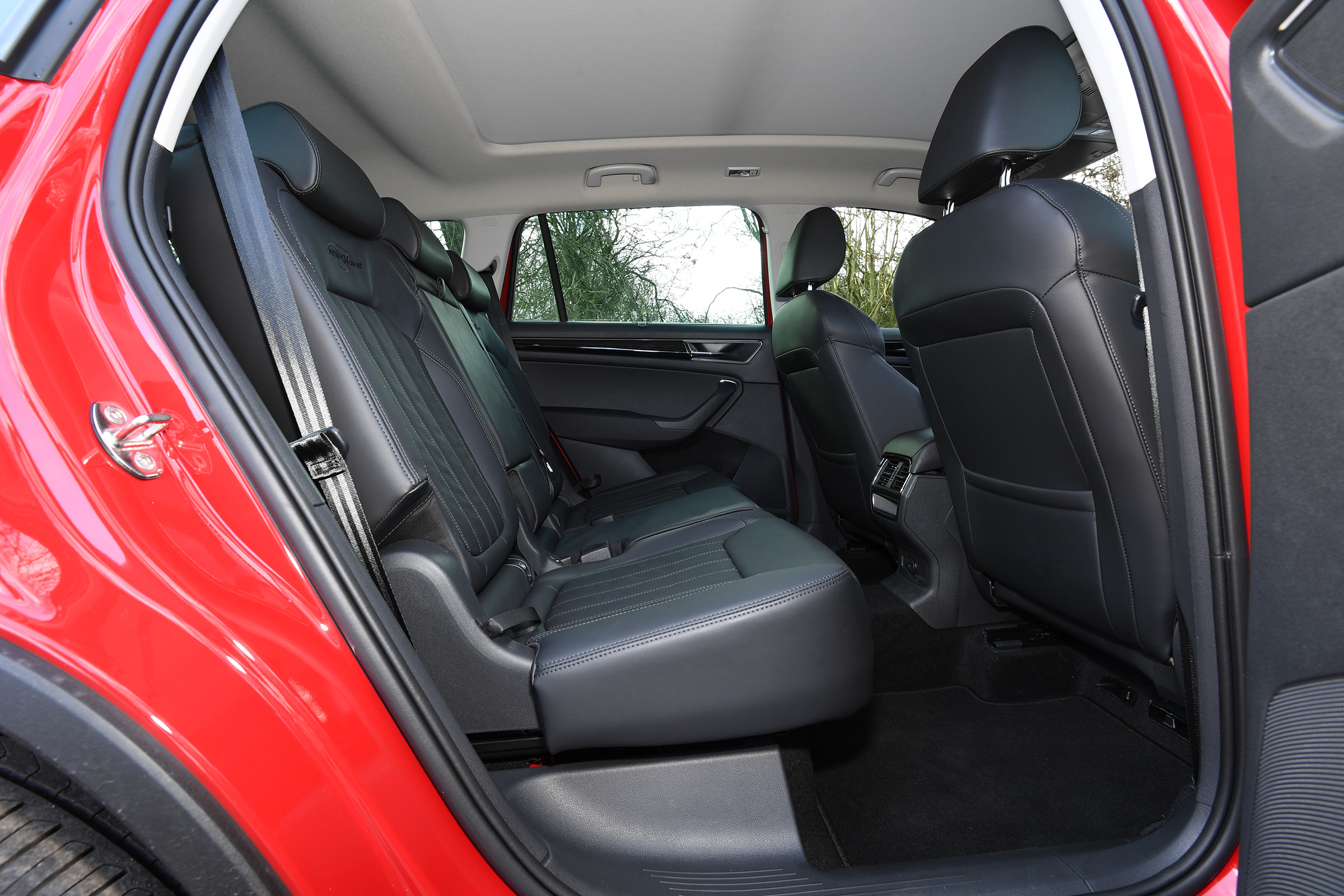 skoda kodiaq l&amp;k rear seats middle row