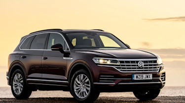VW Touareg 3.0 V6 petrol - front