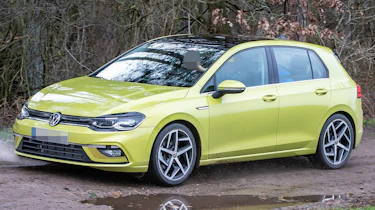 Volkswagen Golf Mk8 - undisguised front 3/4