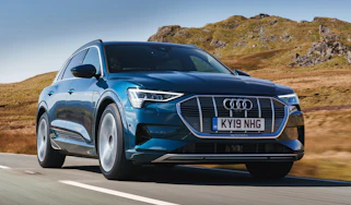 Audi e-tron - front tracking