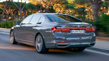 BMW 750i - rear