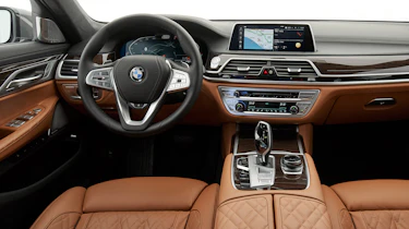 BMW 750i - dash