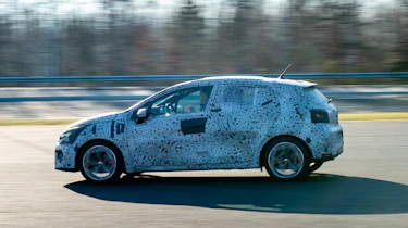 Renault Clio prototype - side action