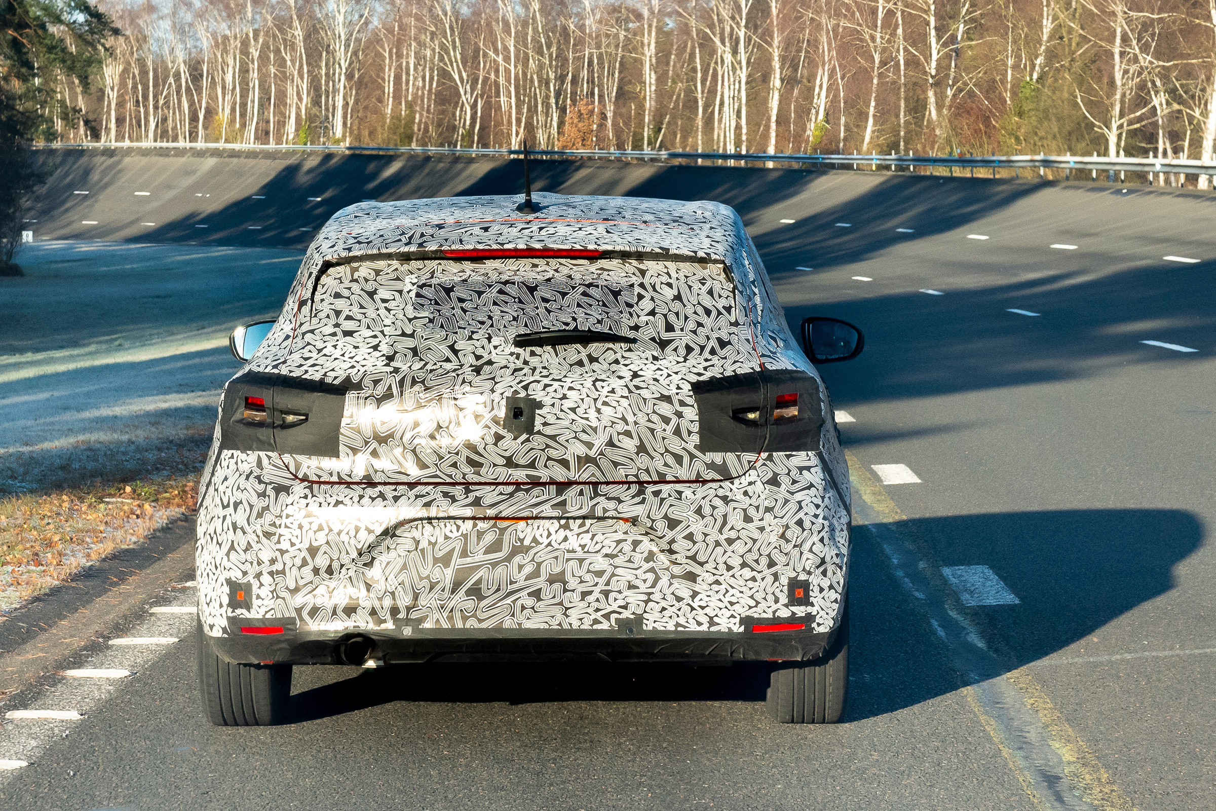 Renault Clio prototype - full rear