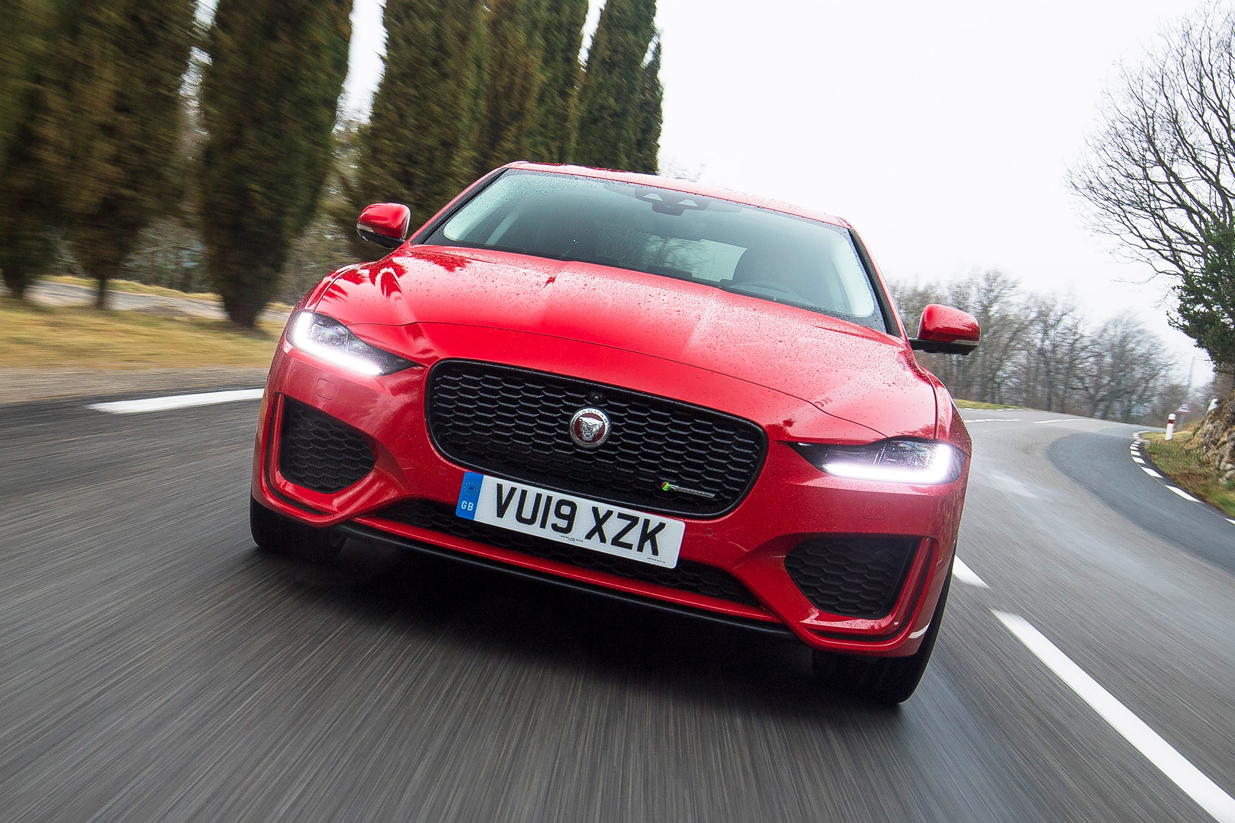 Jaguar XE - full front