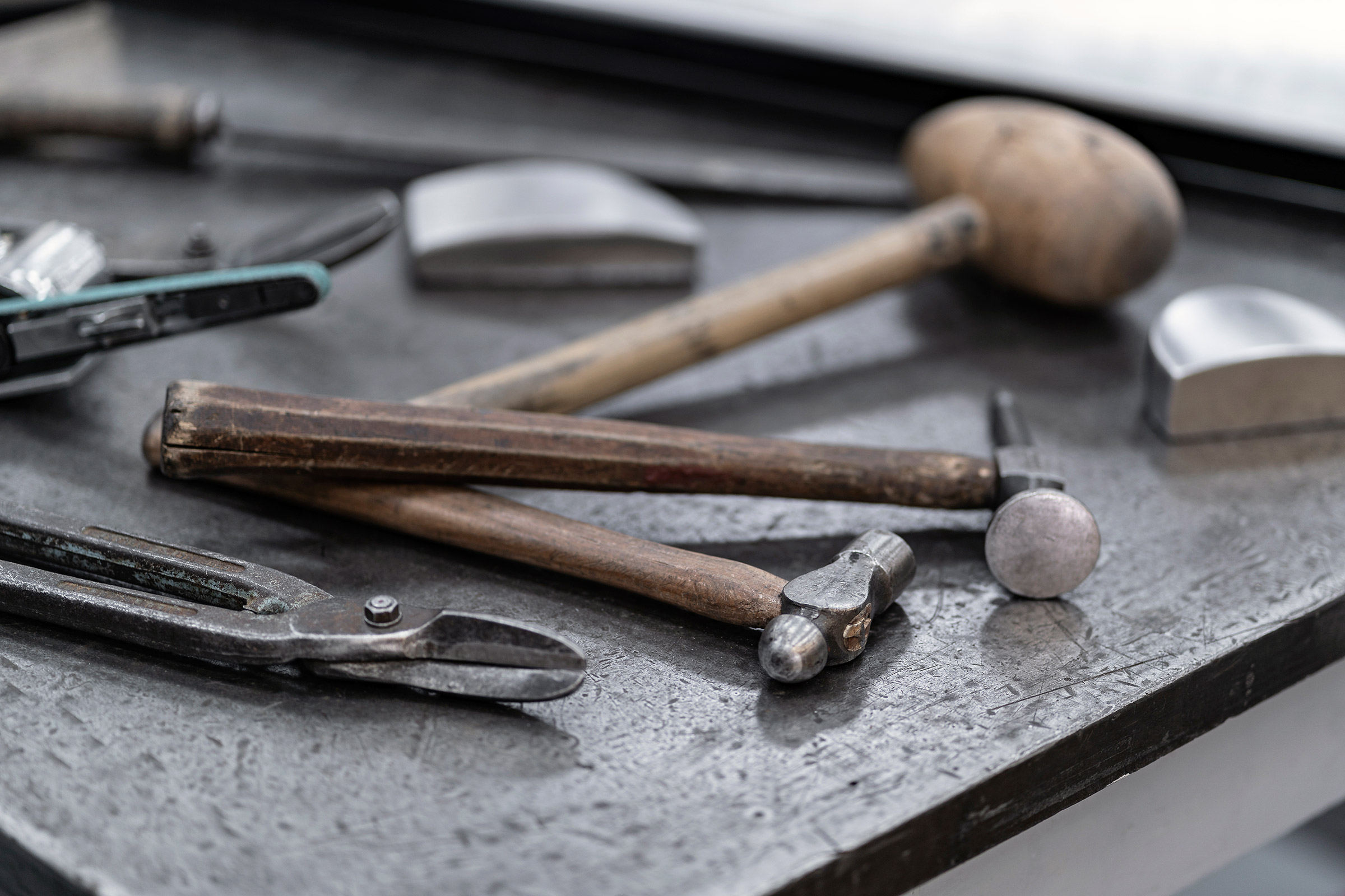 Aston Martin DB4 Zagato production - tools