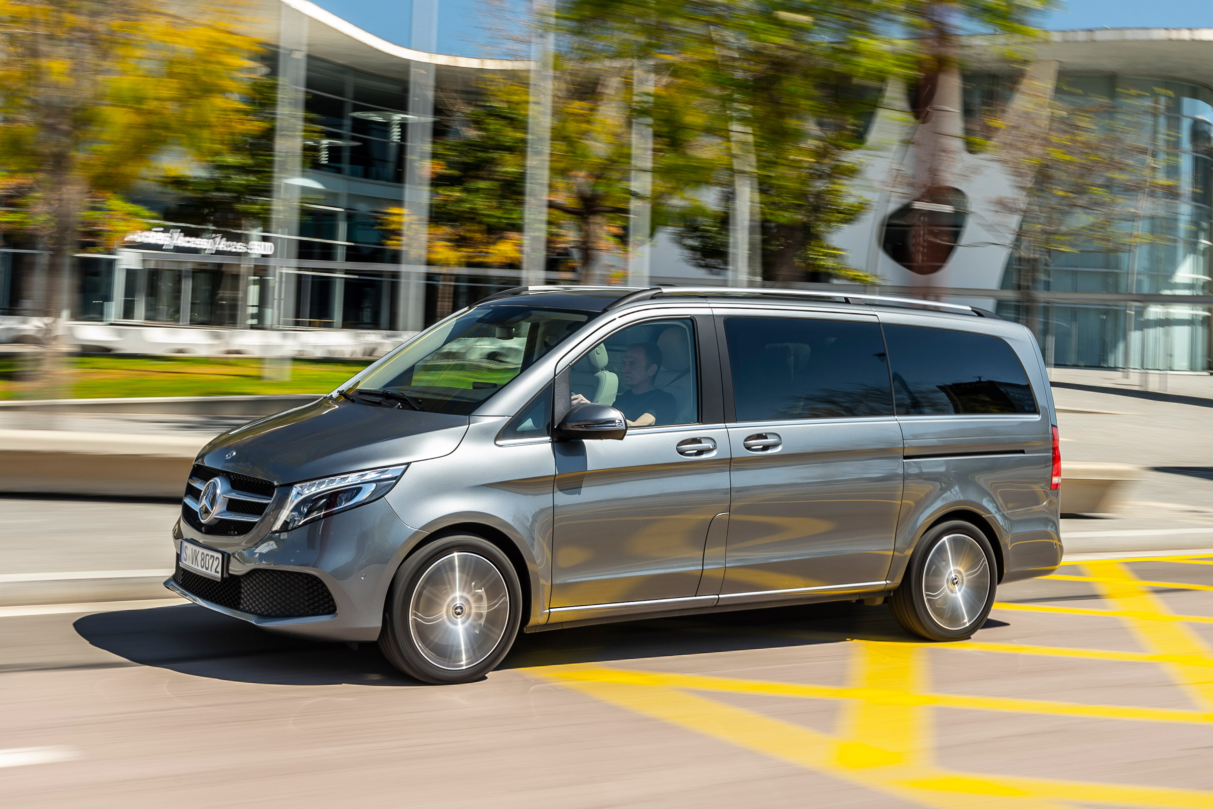 Mercedes V-Class - side