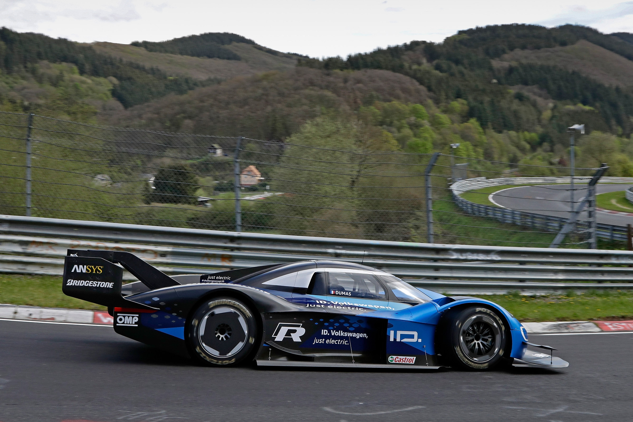 Volkswagen ID. R - Nurburgring side