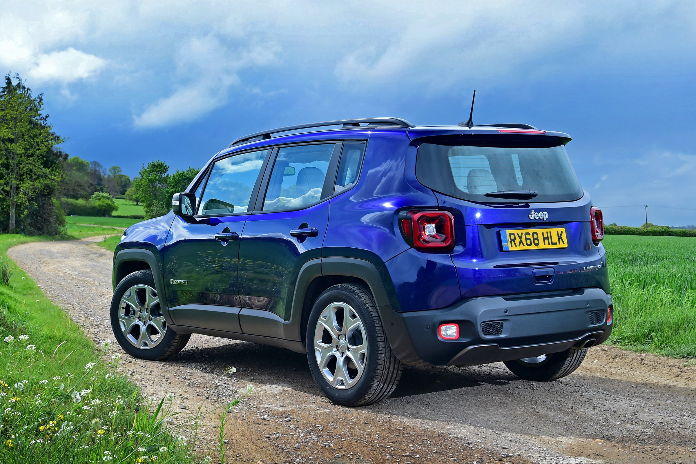 Jeep Renegade - rear static
