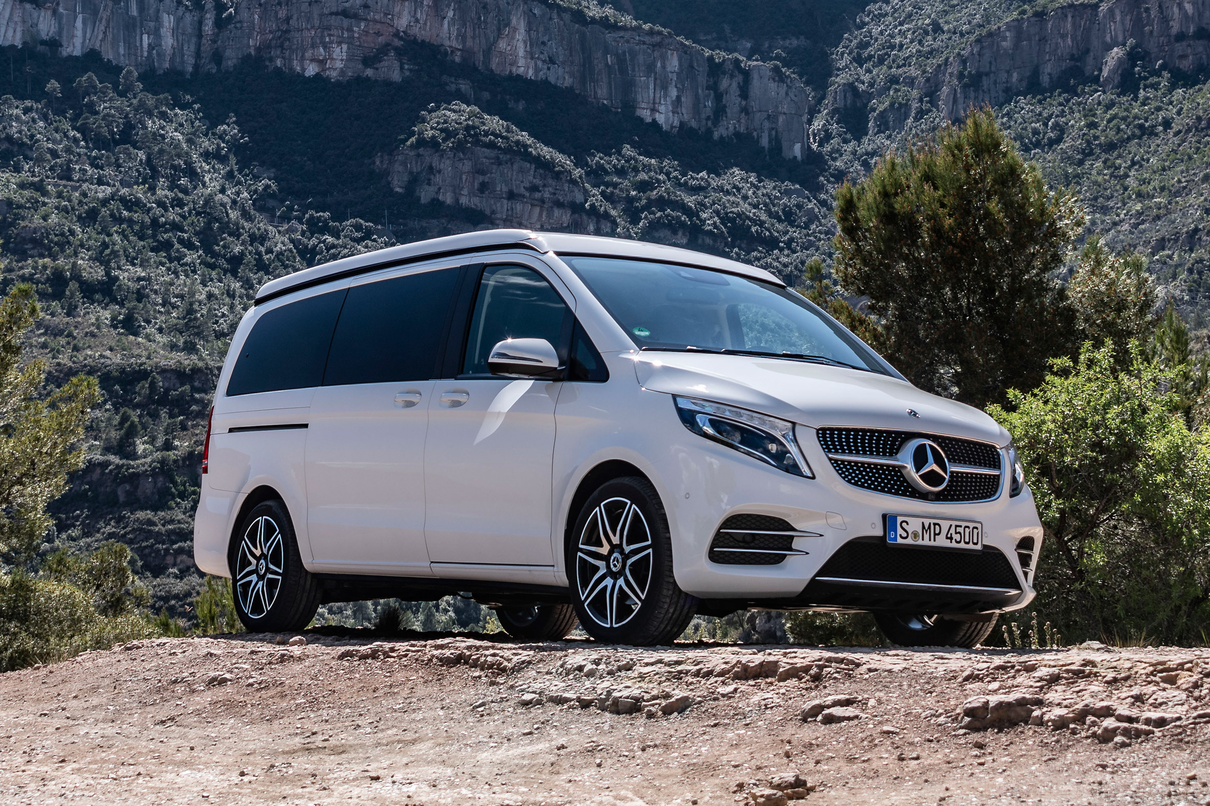 Mercedes V-Class Marco Polo - front static