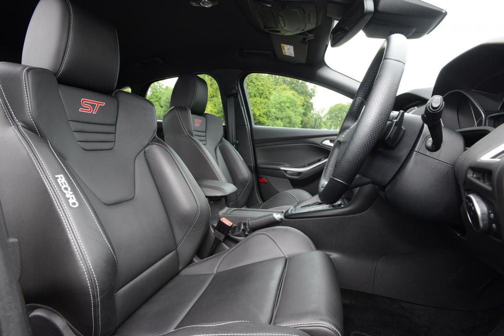 Used Ford Focus ST - front seats