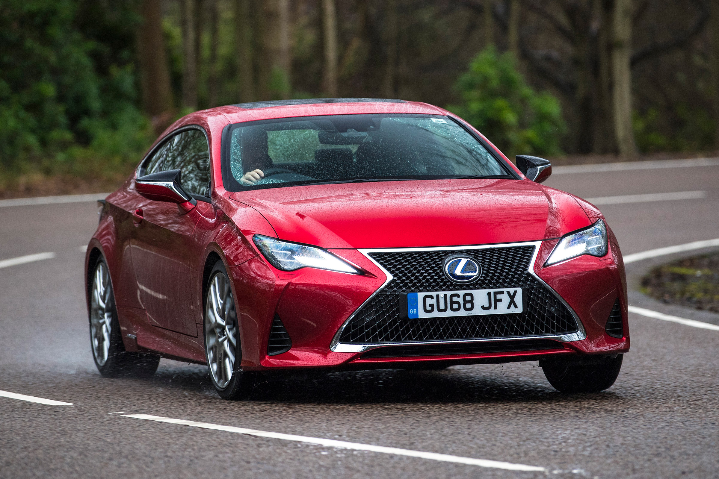 Lexus RC - front action