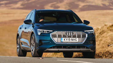 Audi e-tron - front cornering