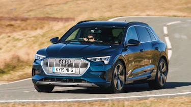 Audi e-tron - front action
