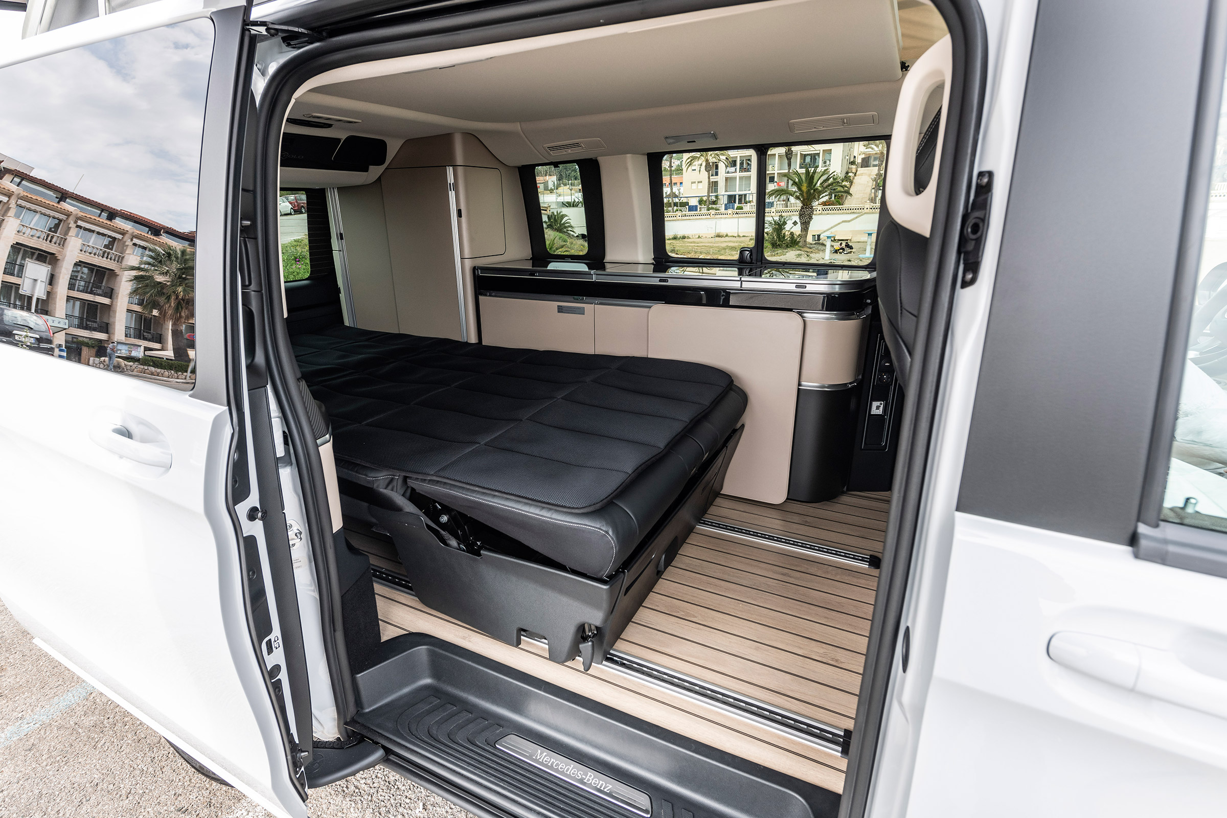 Mercedes V-Class Marco Polo - bed