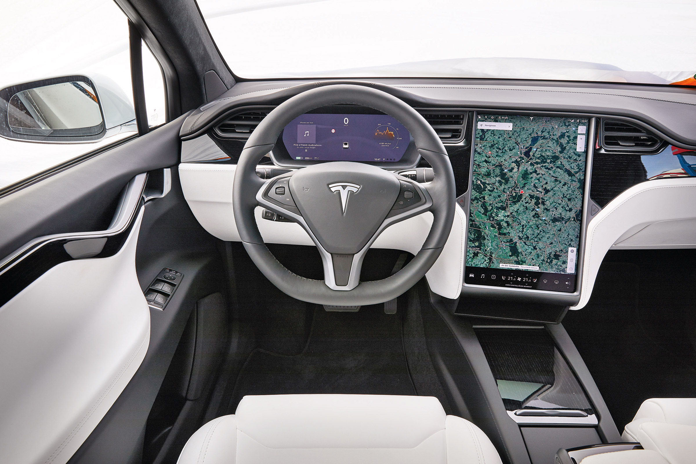 Tesla Model X - dash