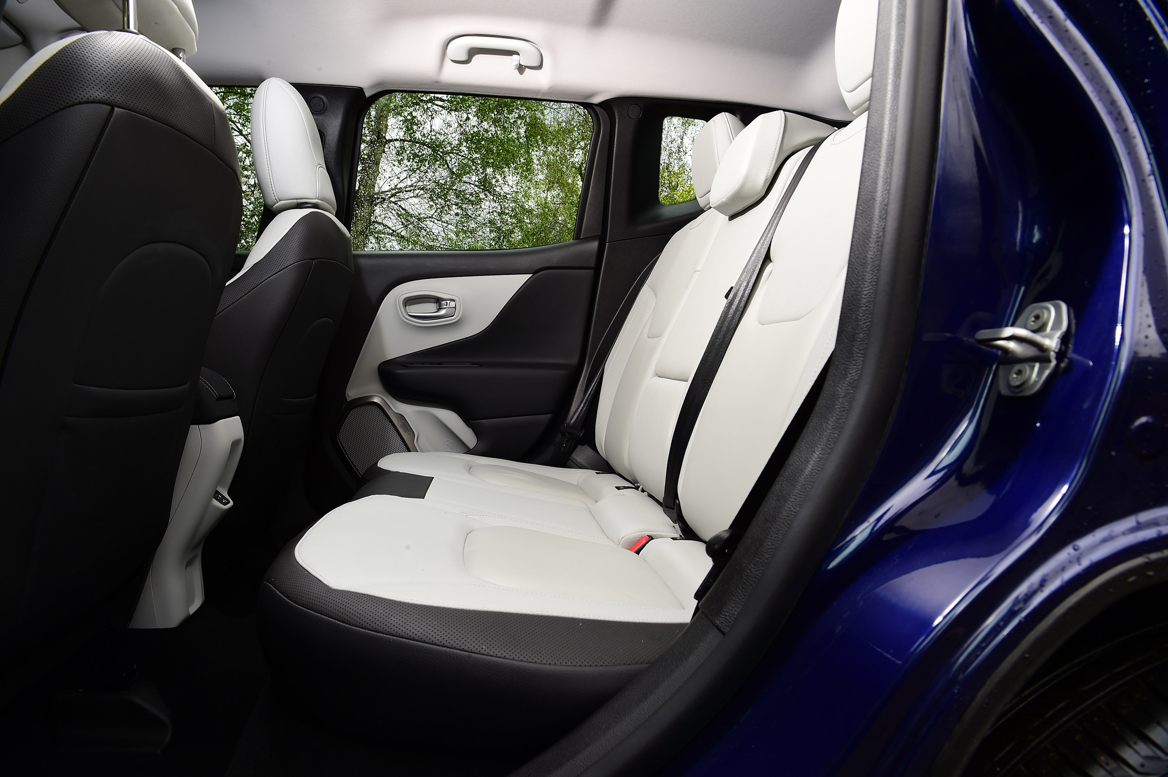 Jeep Renegade - rear seats