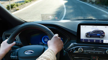 Ford Kuga - driving