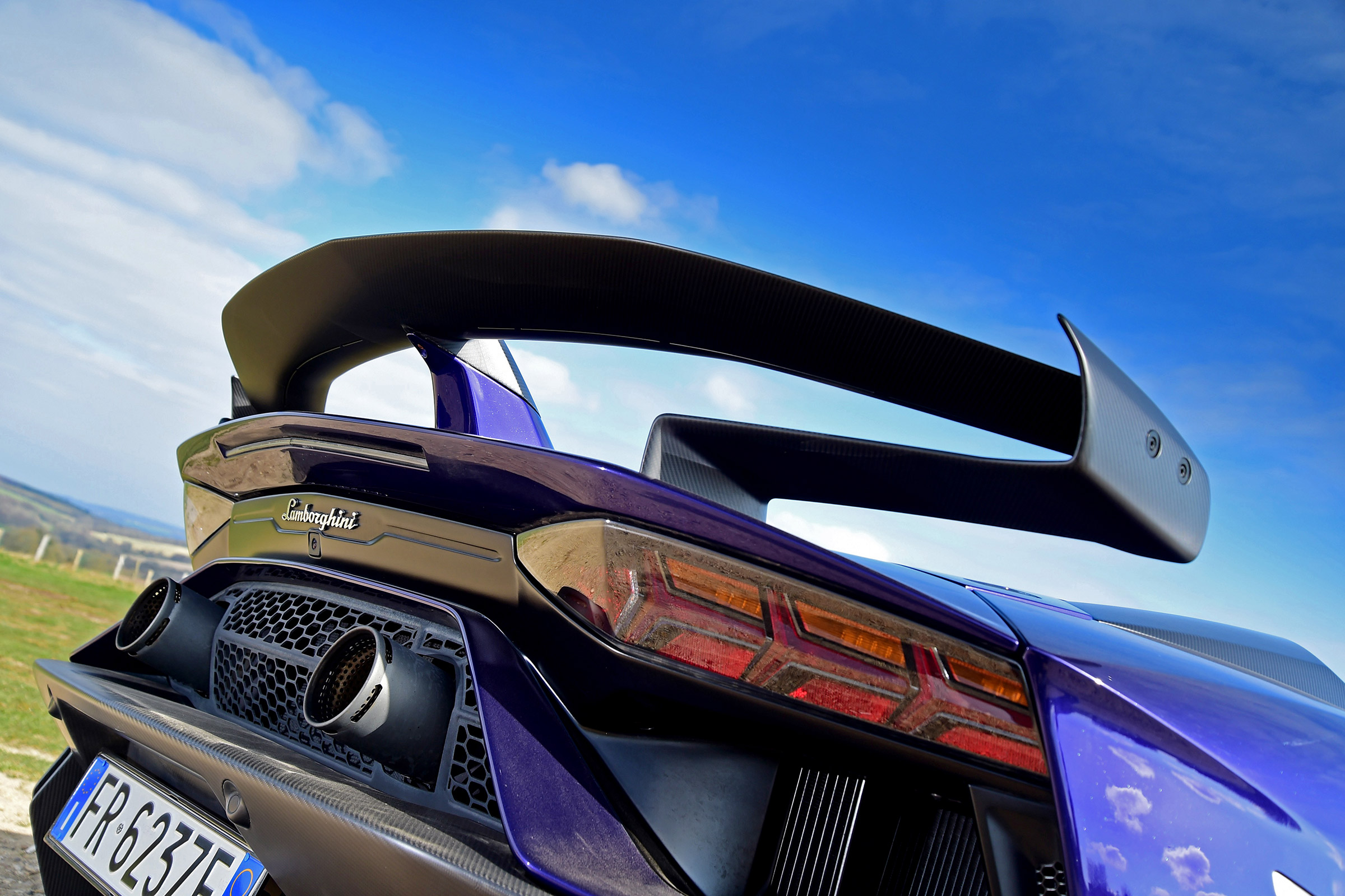 Lamborghini Aventador SVJ - rear wing