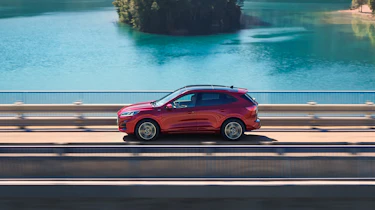 Ford Kuga - side