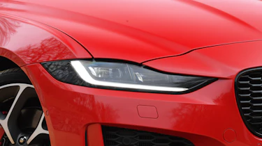 Jaguar XE - front light