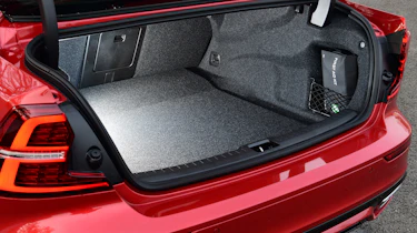 Volvo S60 - boot