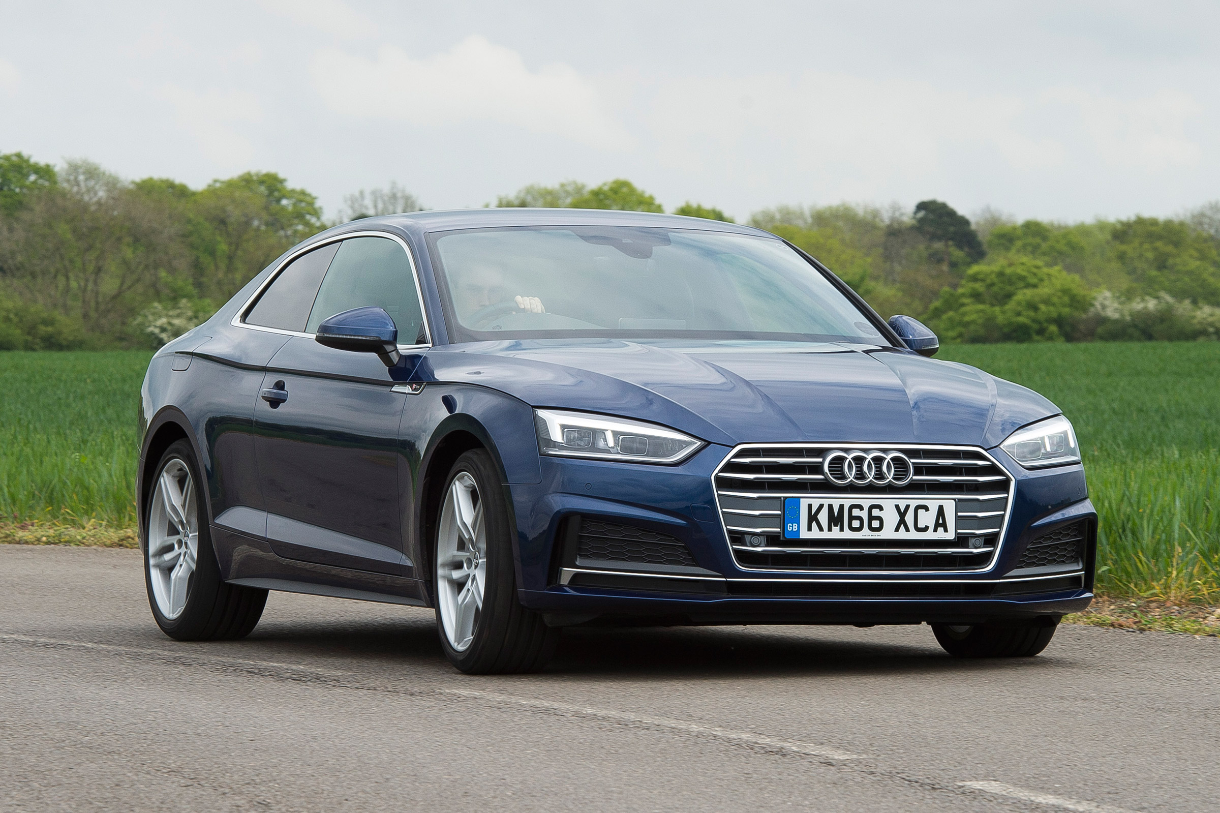 Audi A5 - front action