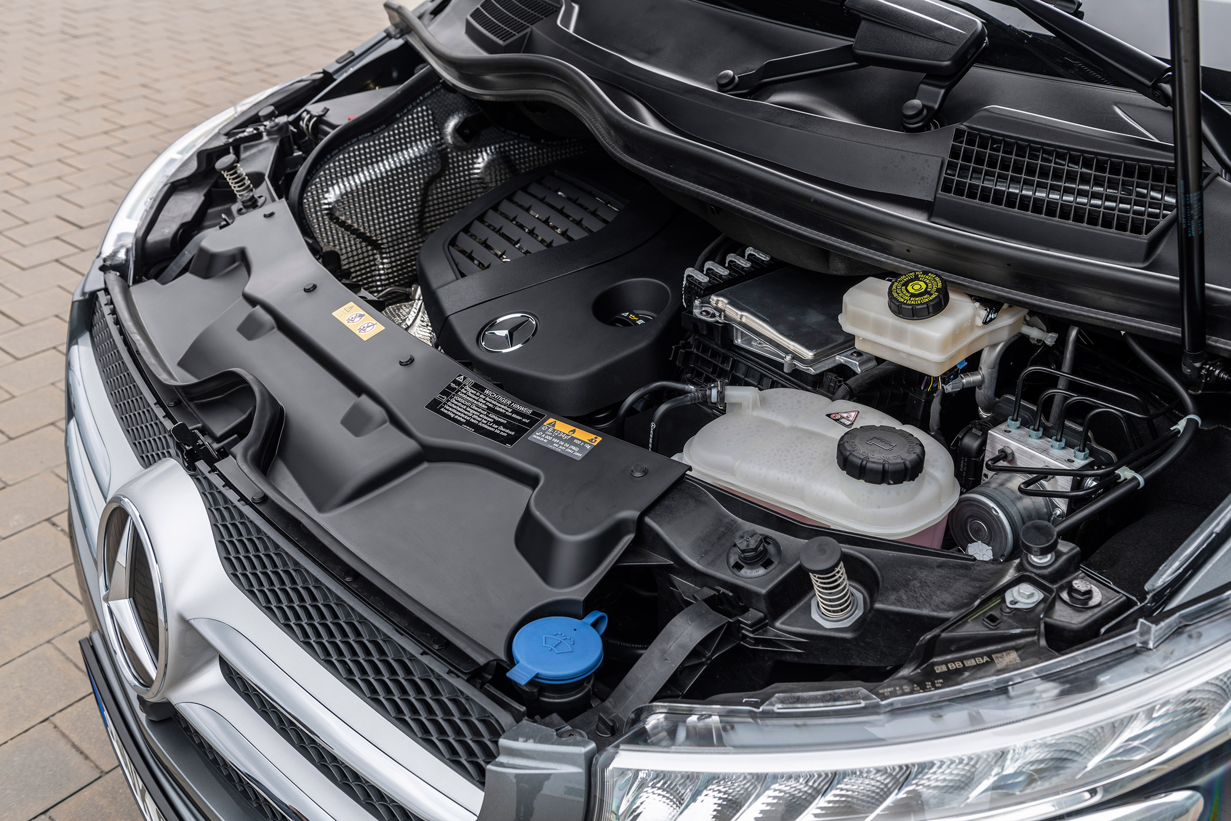 Mercedes V-Class - engine