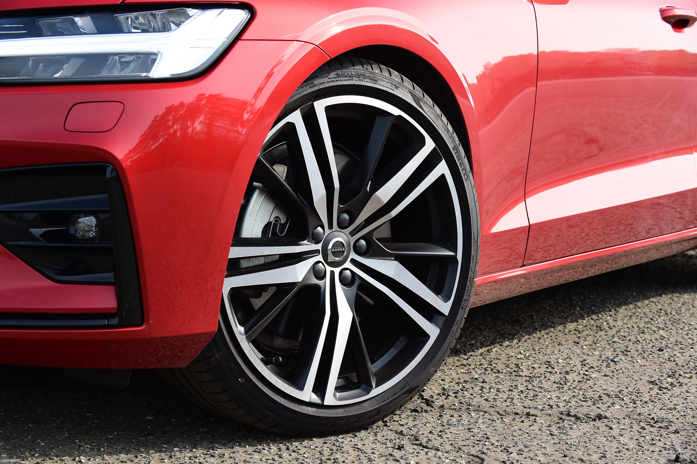 Volvo S60 - wheel