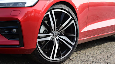 Volvo S60 - wheel