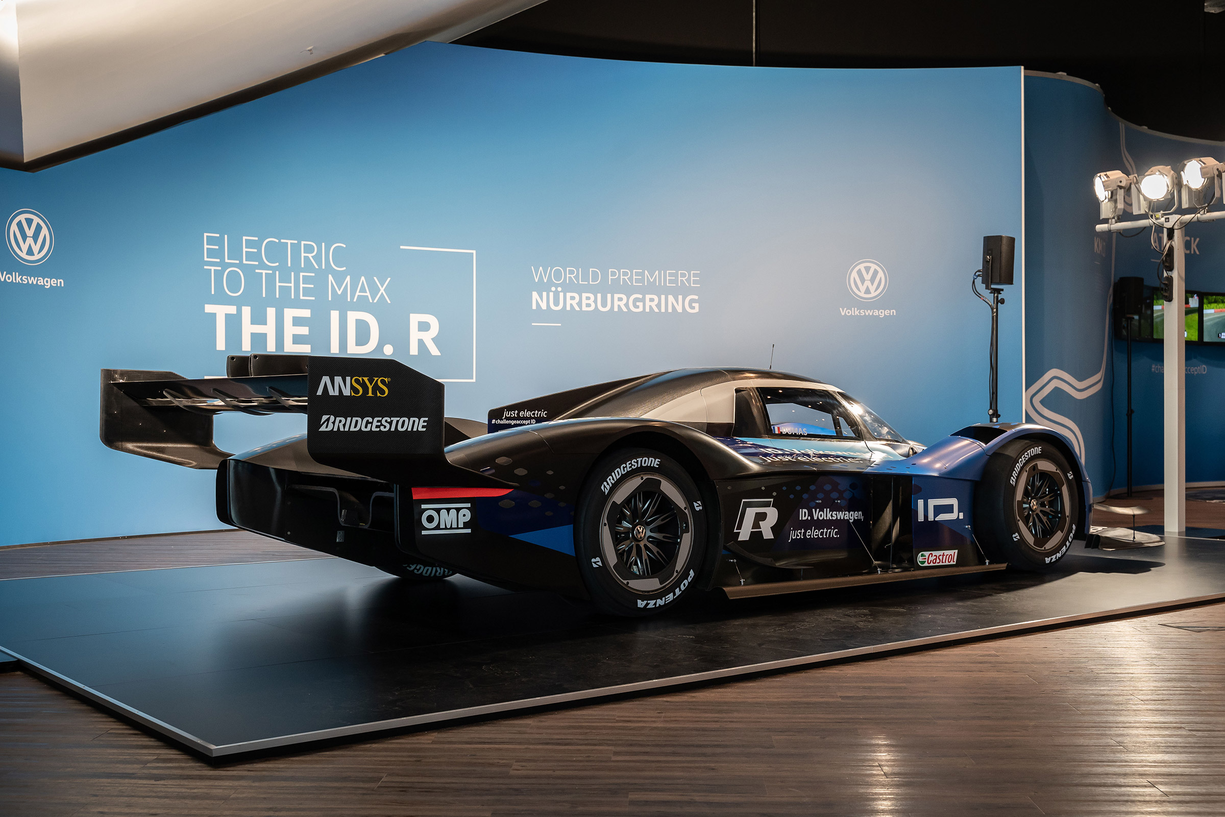 Volkswagen ID. R - rear