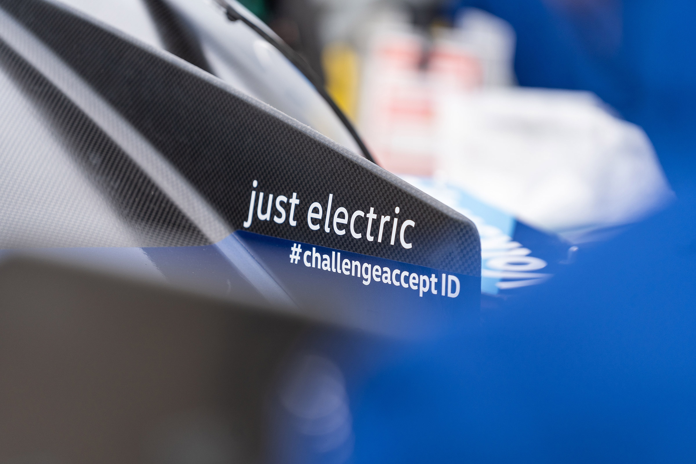 Volkswagen ID. R - electric