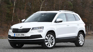 skoda karoq static front quarter