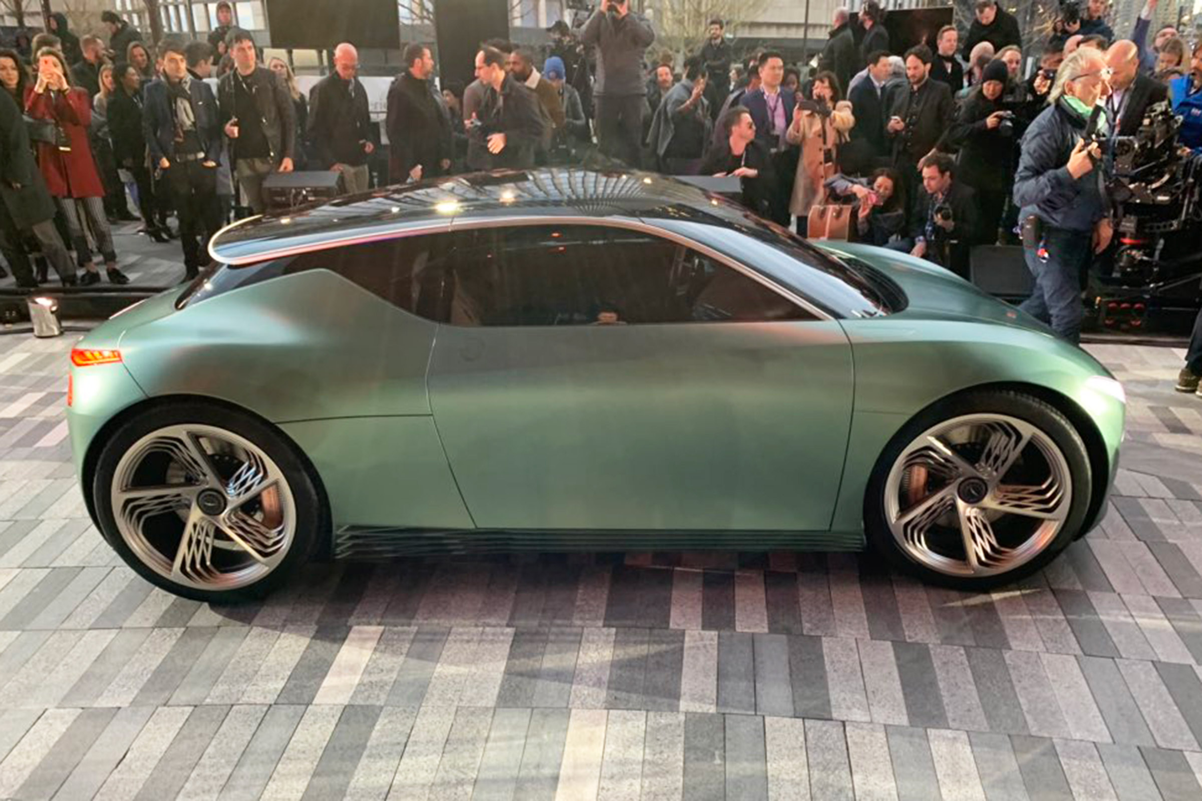 Genesis Mint Concept - New York side