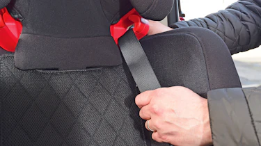 Nuna MYTI - seat belt