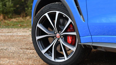 Jaguar F-Pace SVR - wheel