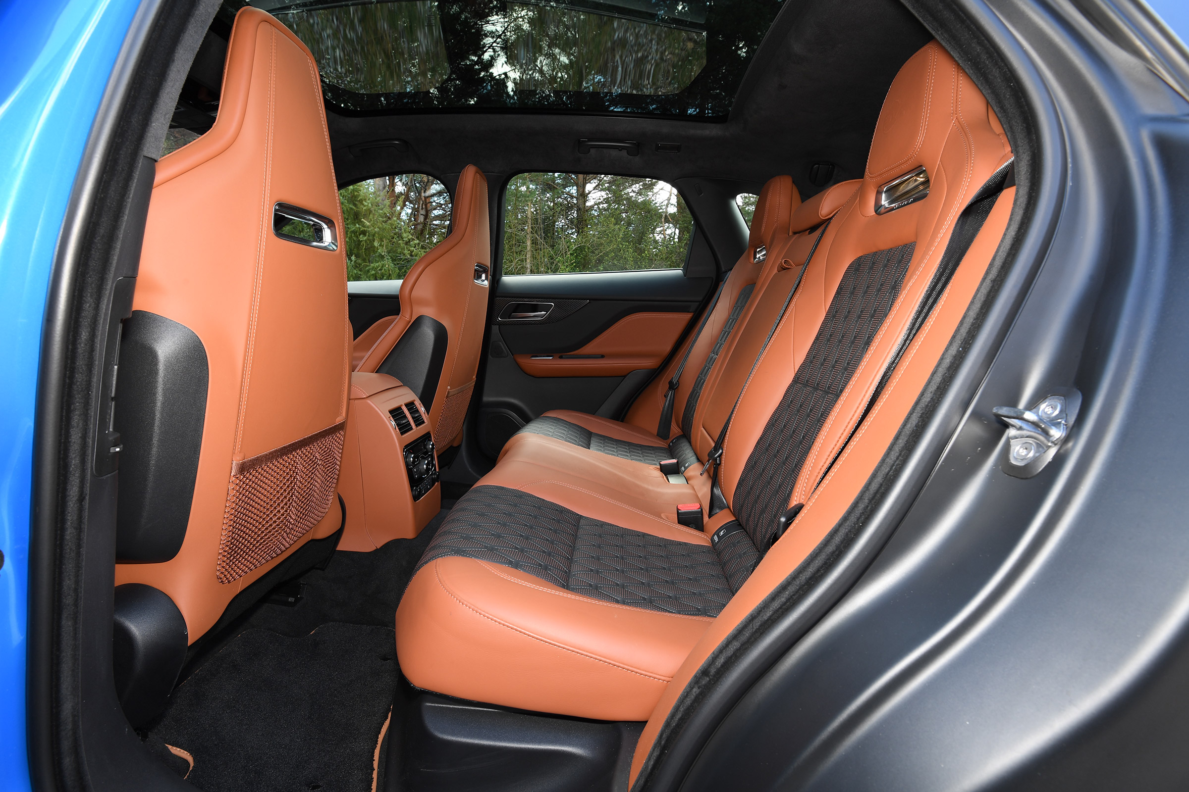 Jaguar F-Pace SVR - rear seats