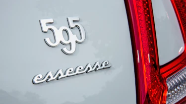 Abarth 595 essessee 70th Edition - badge