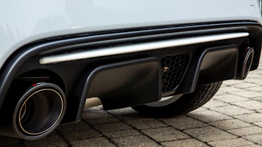 Abarth 595 essessee 70th Edition - exhaust