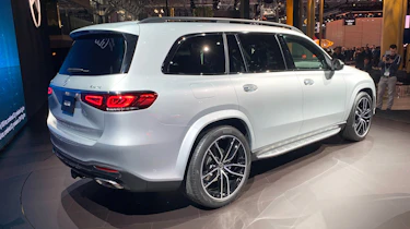 Mercedes GLS - New York rear
